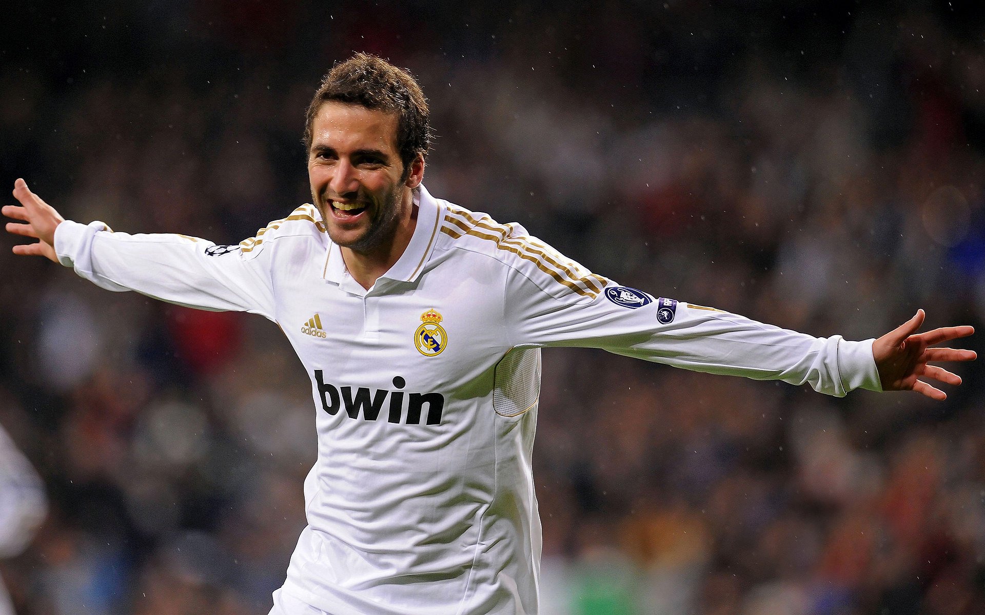 当足球巨星遇见F1新赛季,凯恩的巴林之夜与速度之魂的共鸣